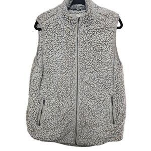 Thread + supply floppy vest